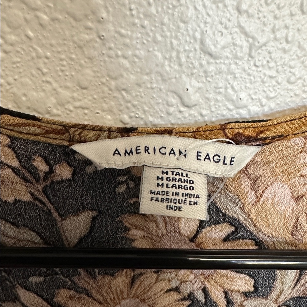 American Eagle Outfitters Black Gold Floral Faux Wrap Tunic Size Medium Tall - Picture 2 of 9